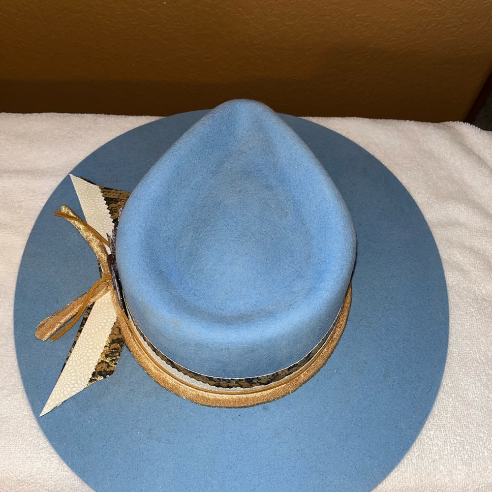Shyanne custom felt hat - Picture 3 of 8